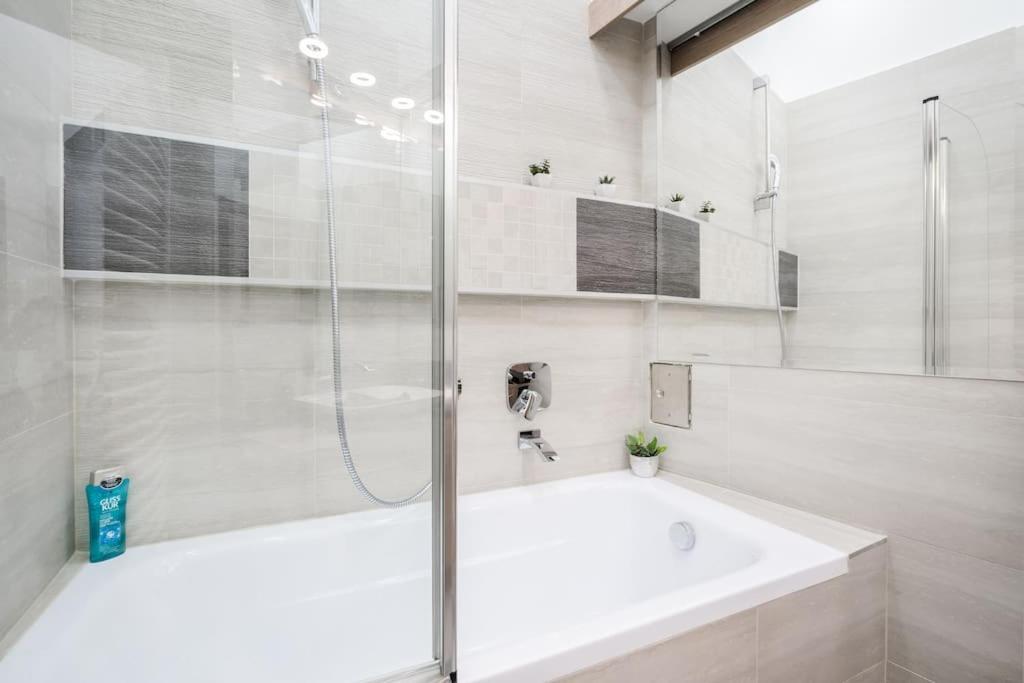 Szalag Utca 6 Luxurious Flat Castle District Apartment Budapest Luaran gambar